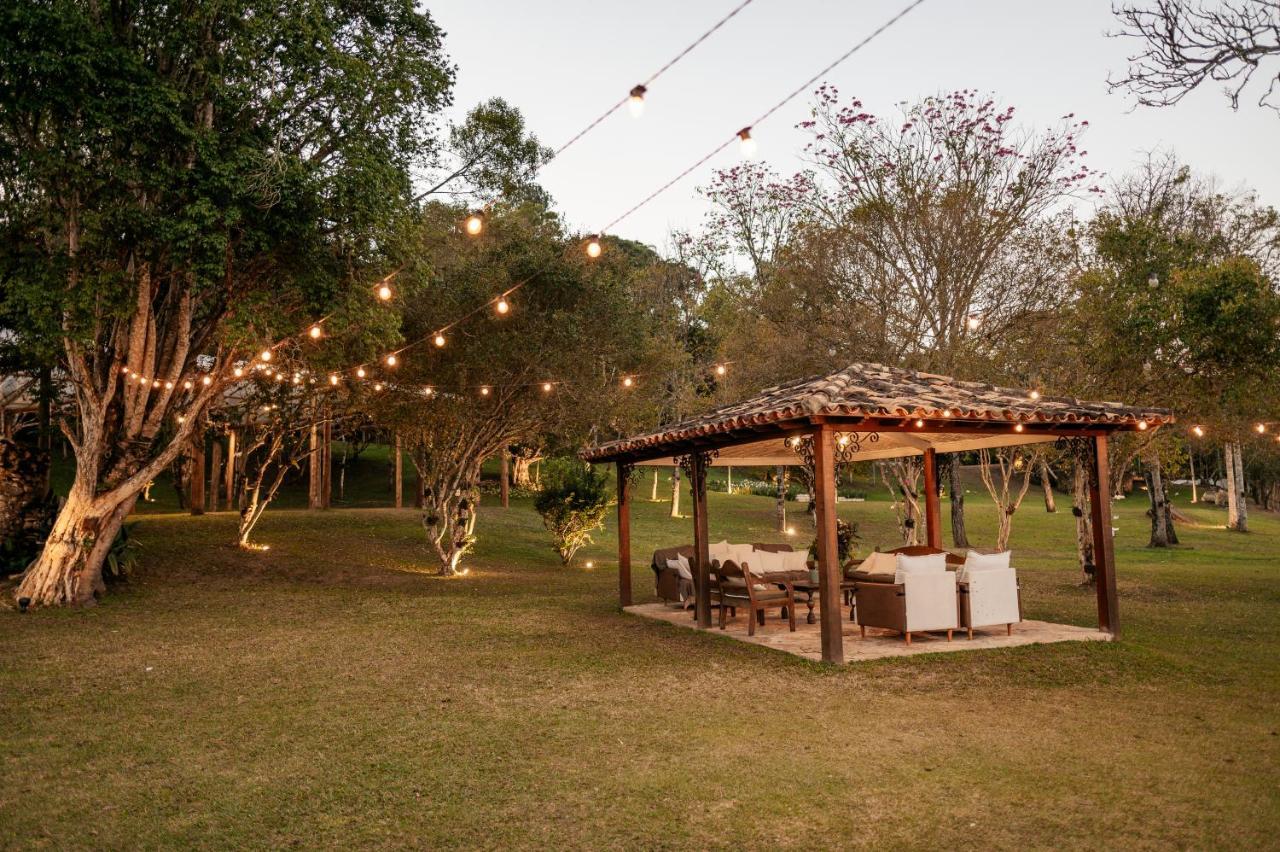 Pousada Boutique Villa Chafariz ทีราเดนเจส ภายนอก รูปภาพ